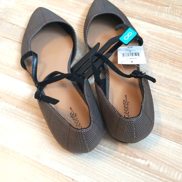 2/$18 WOMEN'S flats Sandals NWT - Picture 5 of 8